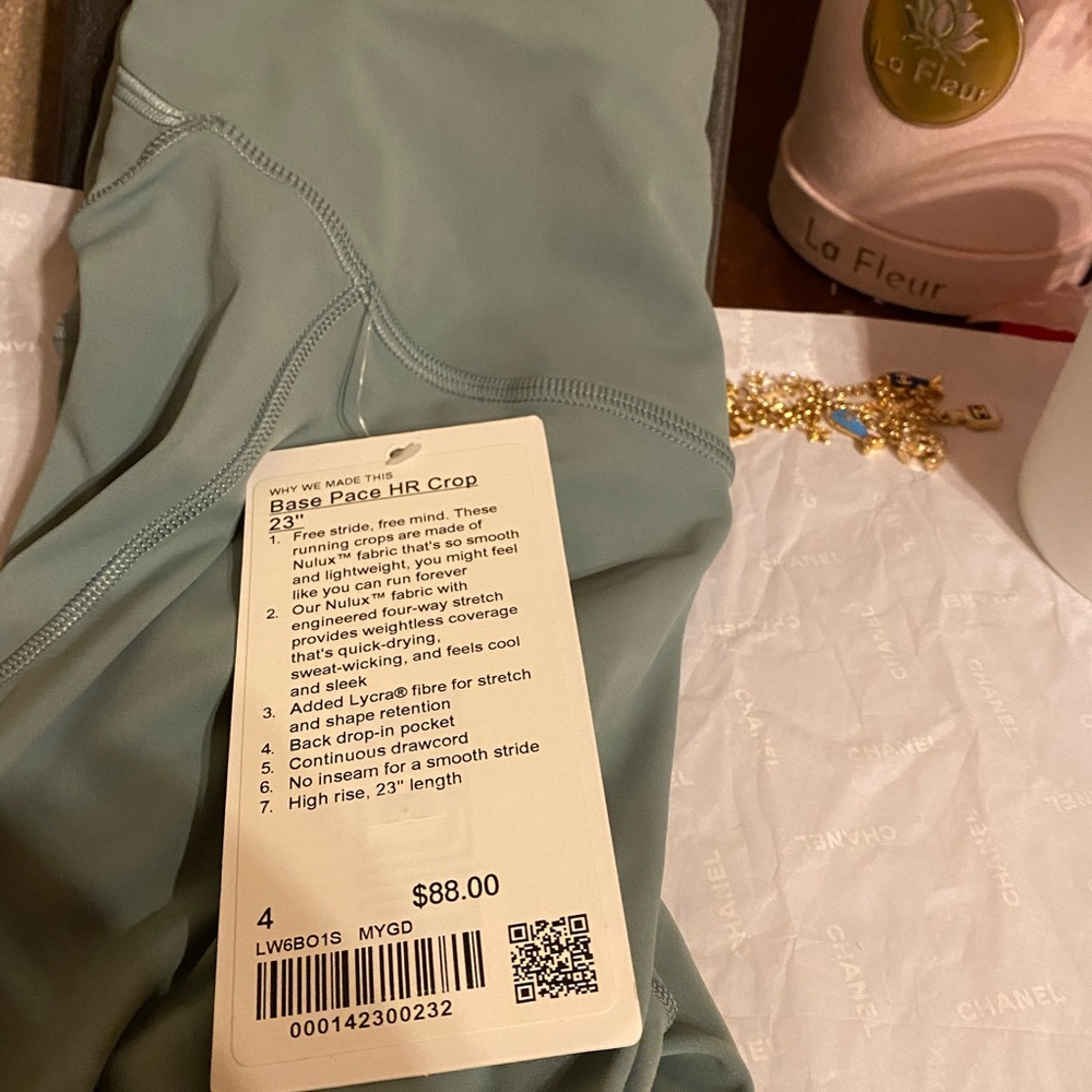 NWT Lululemon Base Pace HR Crop Leggings